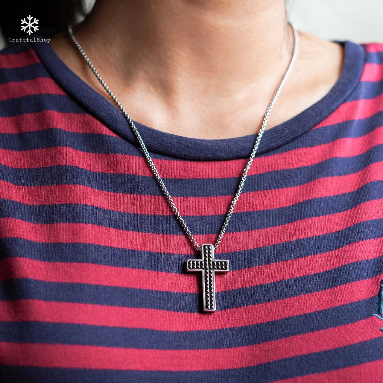 Kalung Cross Almaz (Silver / Black) Stainless Steel - Image 3