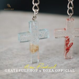 Grateful x Eora Official - Gantungan Kunci Salib 3 Warna Bunga (Pink, Gold & Biru)