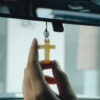 Grateful x Eora Official - Gantungan Mobil Salib Resin Gliter Kuning